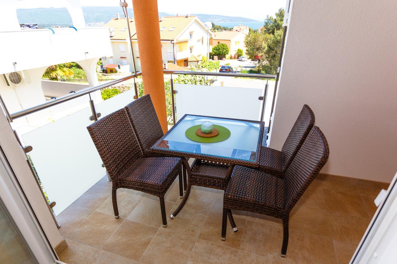 Apartments Vlado Krk Town Exterior photo